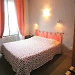 Adour Hotel 2*