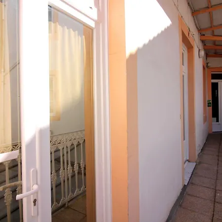 Hotel Fasthotel Pau-centre Adour 2*