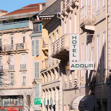 Fasthotel Pau-centre Adour 2* פאו
