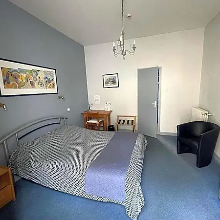 Fasthotel Pau-centre Adour מלון פאו