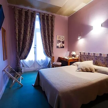 Fasthotel Pau-centre Adour מלון