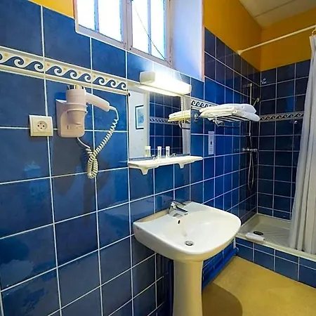 Fasthotel Pau-centre Adour פאו