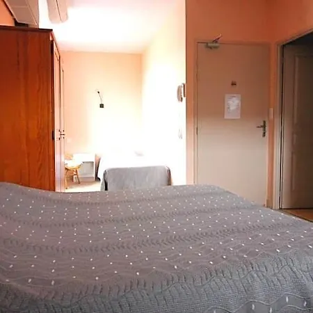 Fasthotel Pau-centre Adour מלון פאו