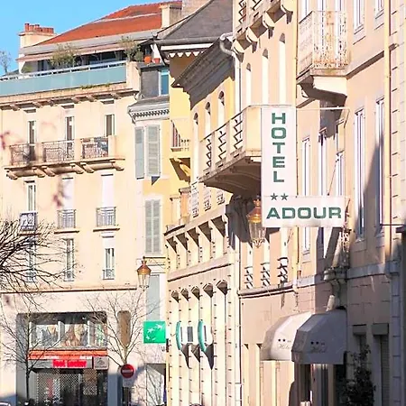 Fasthotel Pau-centre Adour Otel