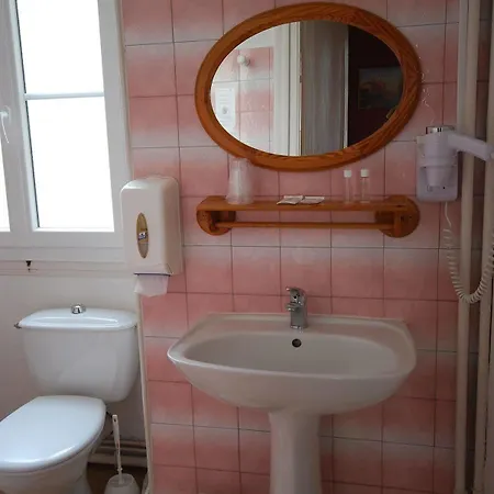 Szálloda Adour 2*