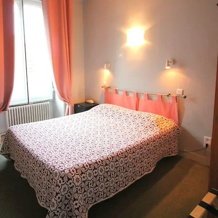Fasthotel Pau-centre Adour Hotel 2*