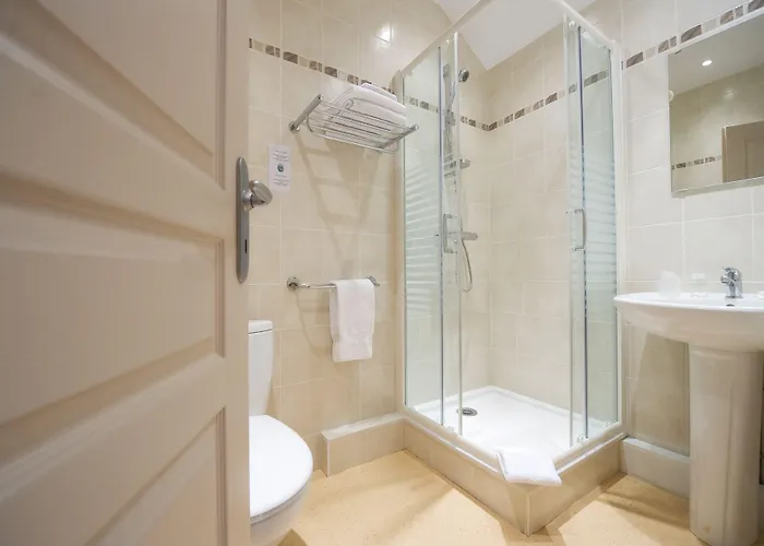 Hotel Adour 2*