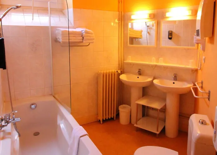 Adour 2* Pau