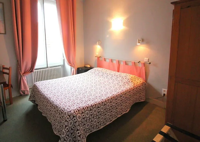 Adour Hotel 2*